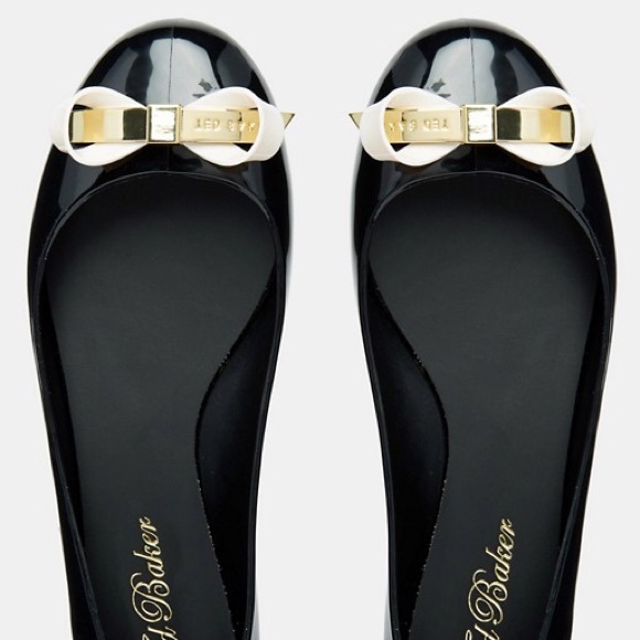 Ted Baker Shoes - Ted Baker slim bow jelly pumps Issan size 7